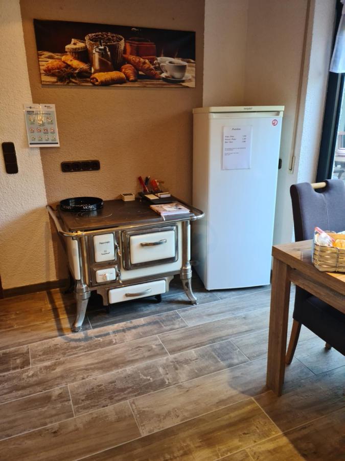 Gaestehaus Portugall 엘렌츠폴터스도프 외부 사진
